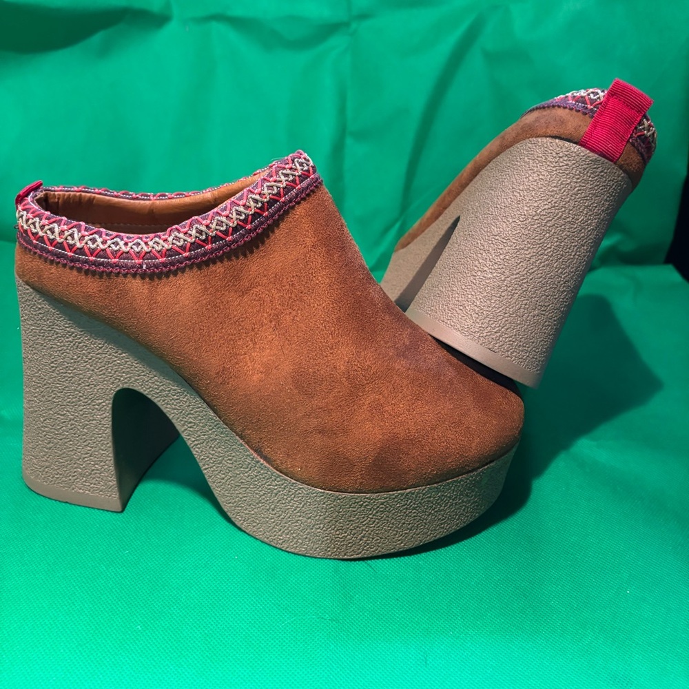 Wild Diva Clogs - image 1